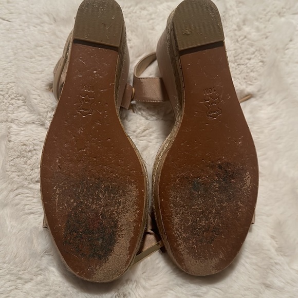 Tory Burch Tan Wedge Sandal, size 10 - Picture 6 of 6